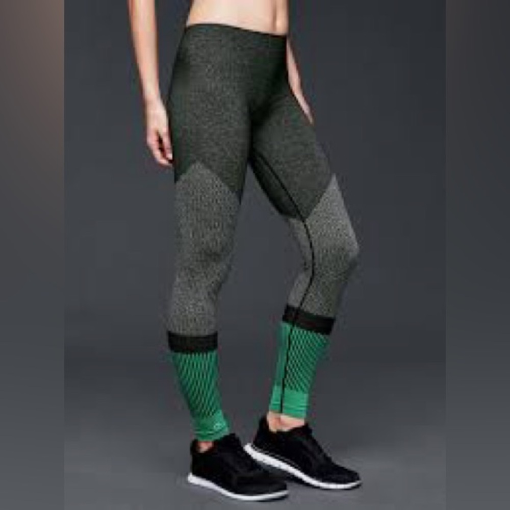 Gapfit Colorblock Workout Leggings || GAP